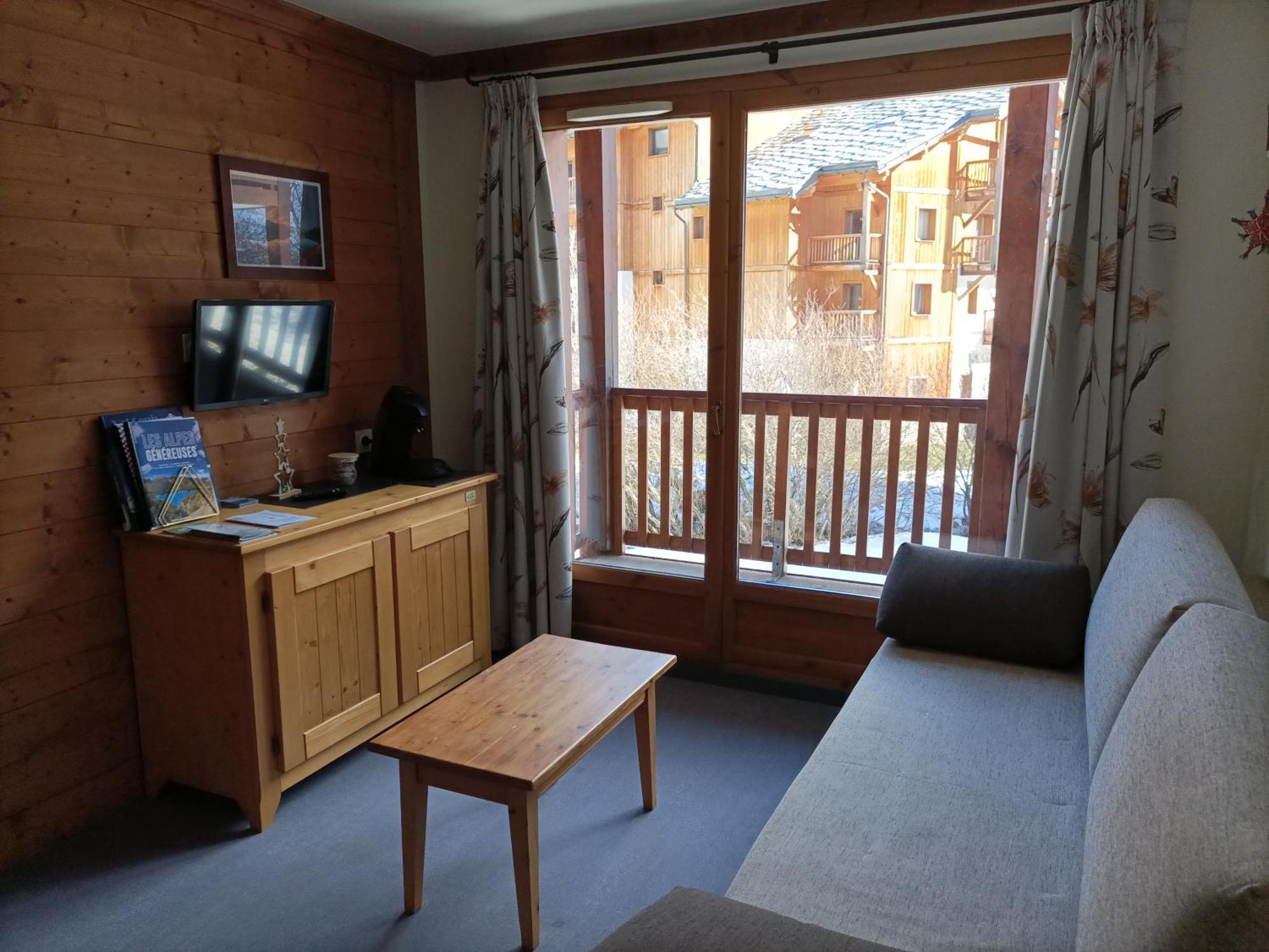 Residence Les Alpages 4 Etoiles - Appartement 4 Personnes - Piscine, Hammam, Sauna, Jacuzzi - Valcenis 73480 Lanslebourg-Mont-Cenis Kamer foto